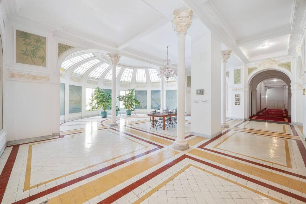 Le Winter Palace - Central - Parking Prive - Palace - Wifi マントン エクステリア 写真